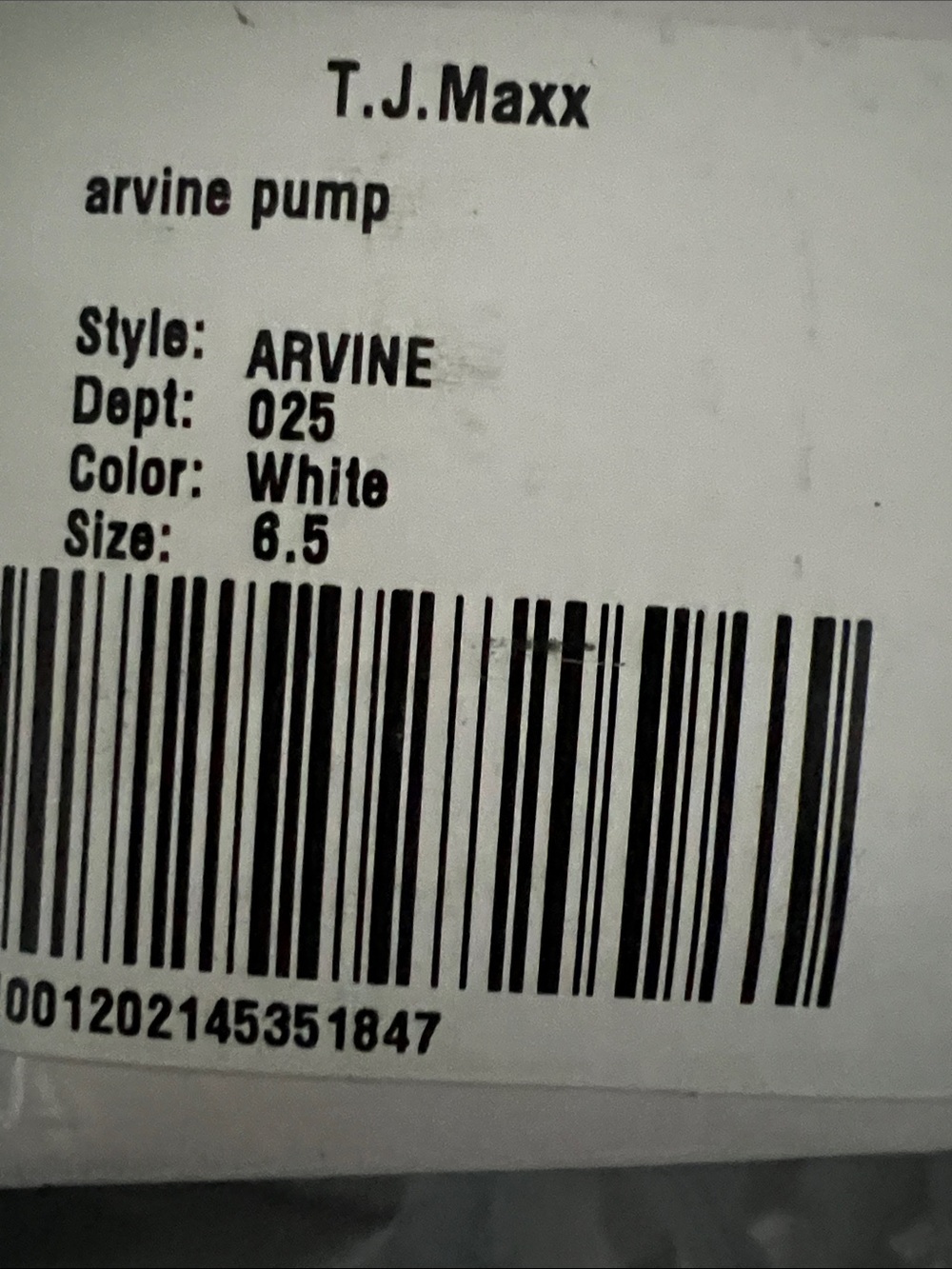 Charles David Cream Ruffle Pointed-Toe Pumps - Picture 7 of 7